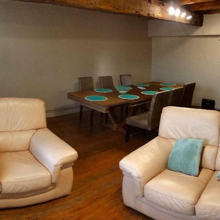 Grand Appartement Idealement Situe 7 Places Desvres Exteriör bild