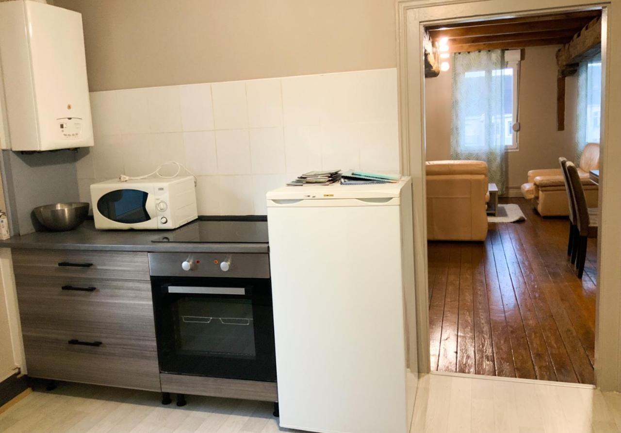 Grand Appartement Idealement Situe 7 Places Desvres Exteriör bild