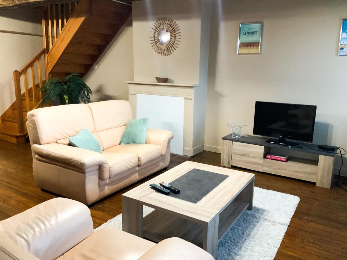 Grand Appartement Idealement Situe 7 Places Desvres Exteriör bild